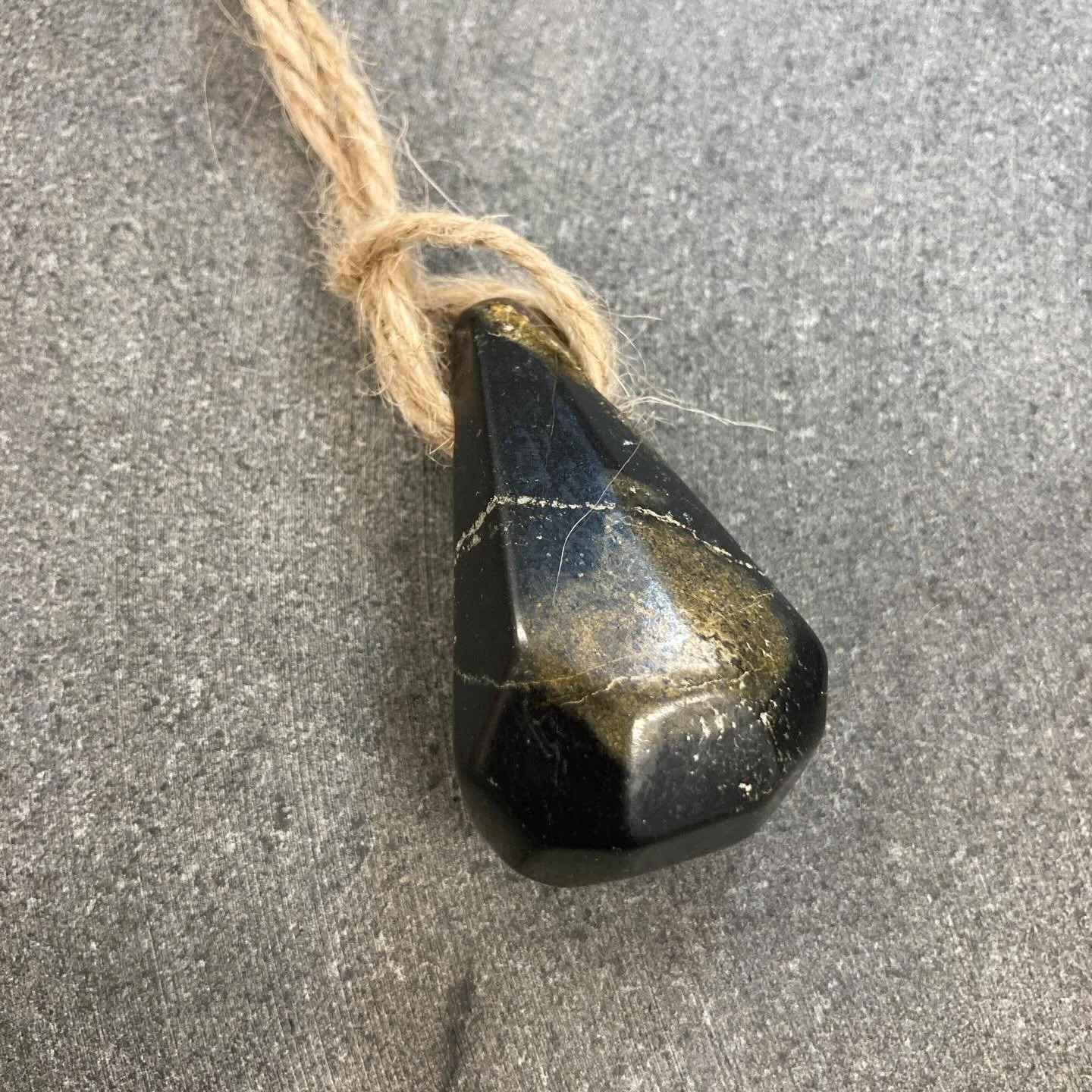 There is still time to order for UK Christmas delivery from Gneiss Things, using our 15% off code XMAS25.

New light pulls are up on our website just now, carved from local stone in the Hebrides.

https://www.gneiss-things.com/gneiss-home

#gneiss #u