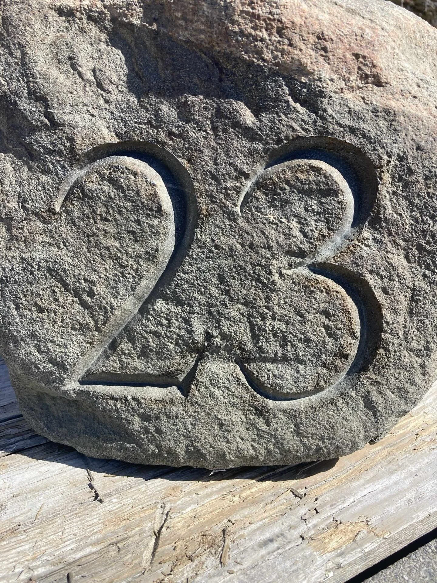 Incised lettering / numbers 
In Lewisian Gneiss

#gneiss #Scotland #scottishislands #IsleofHarris #stonecarving