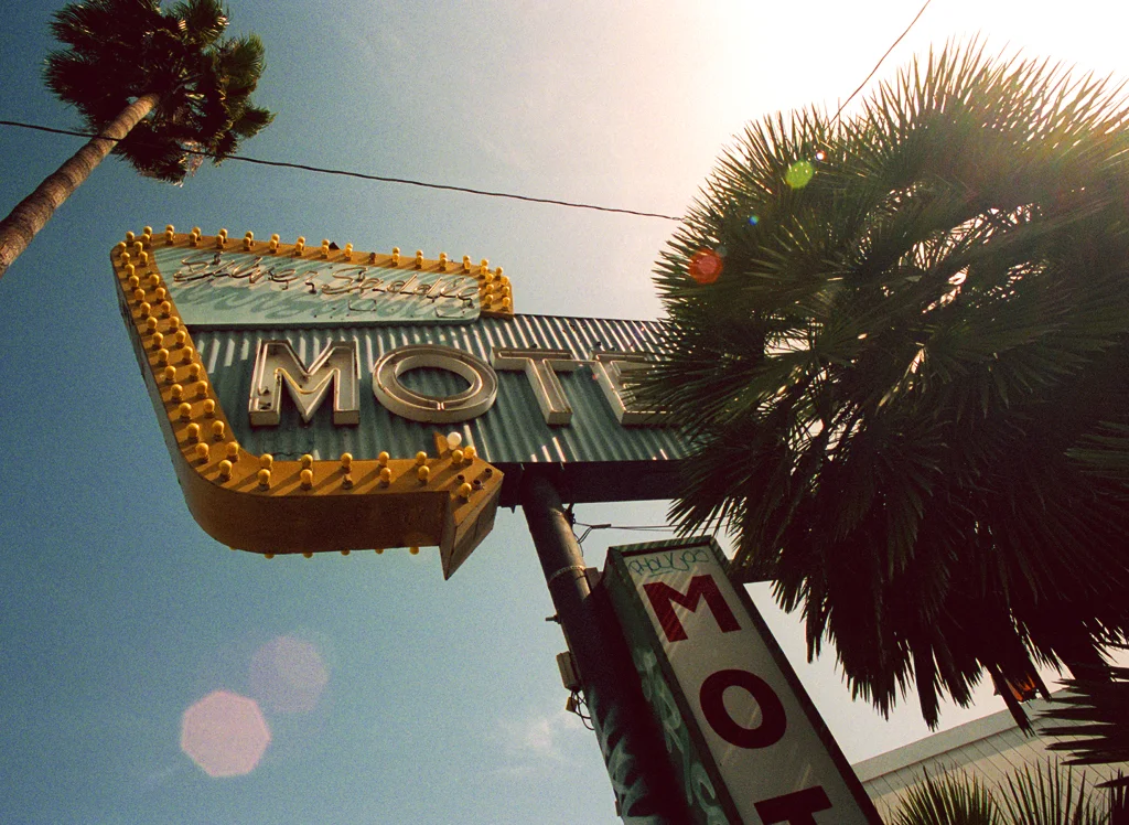 L.A Valley 01.jpg