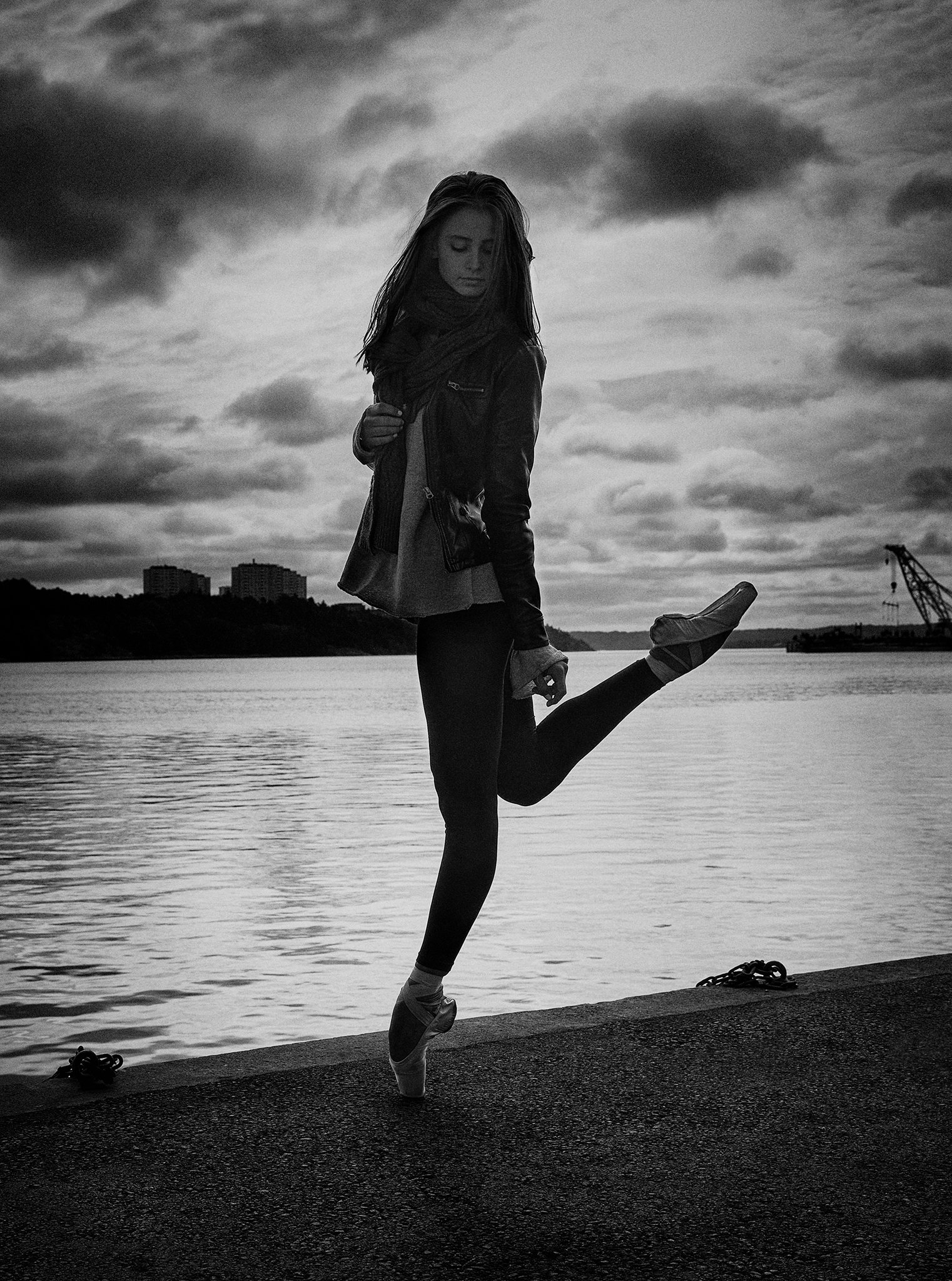 Ella Ballerina in Harbor Nr 2.jpg