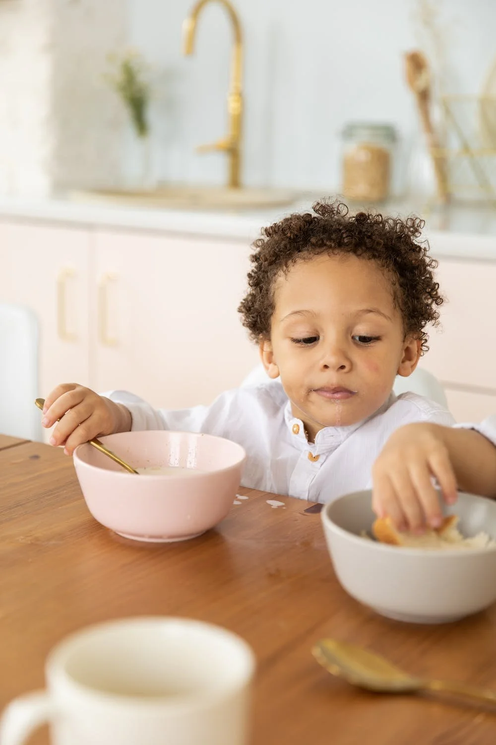 5 nutrients your child needs at breakfast