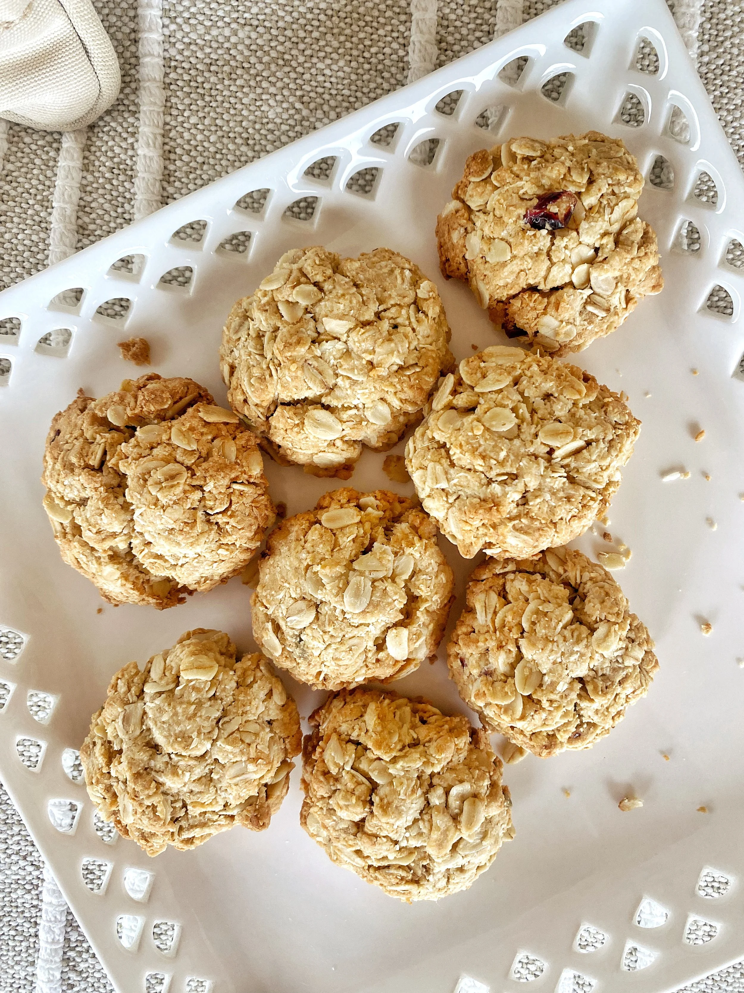 Golden Anzac Biscuits