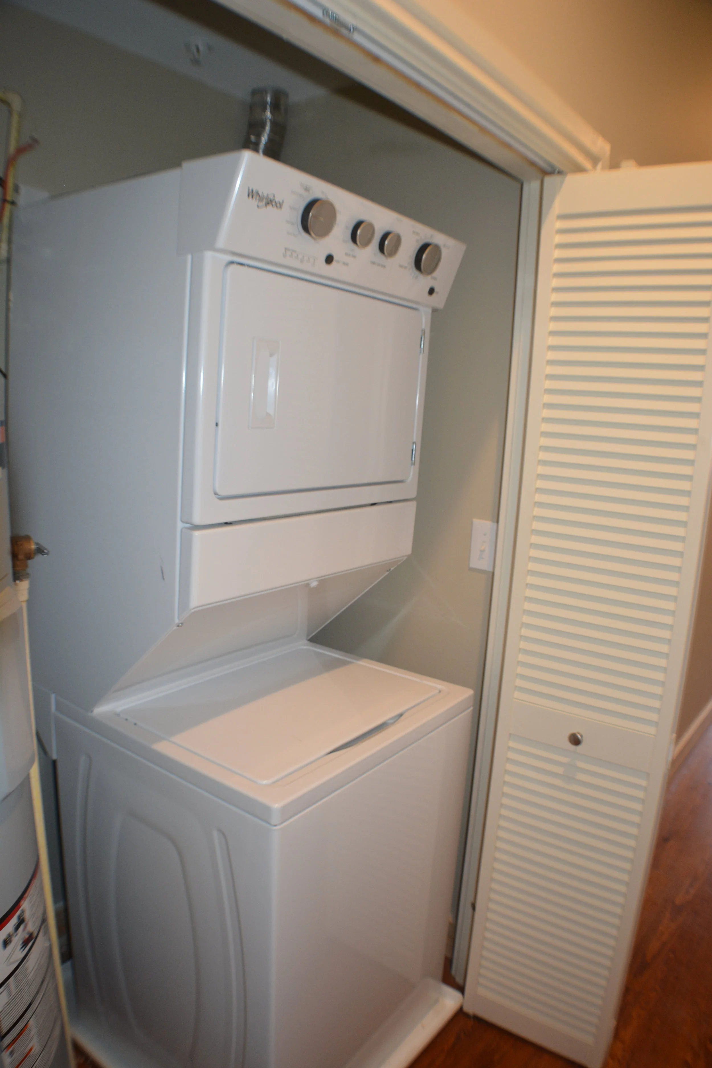 In Unit Washer Dryer.JPG