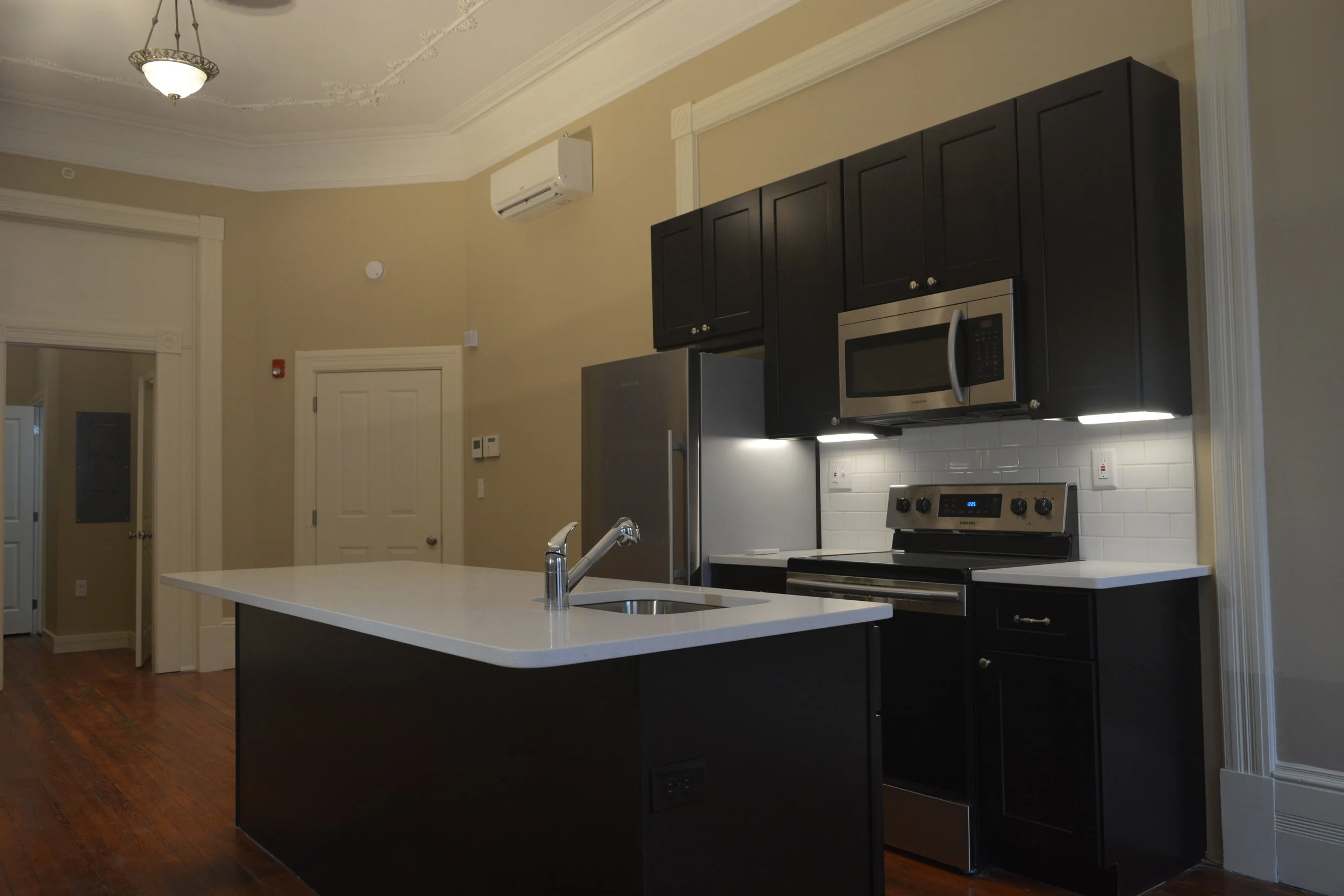 Lafayette Kitchen 2.JPG