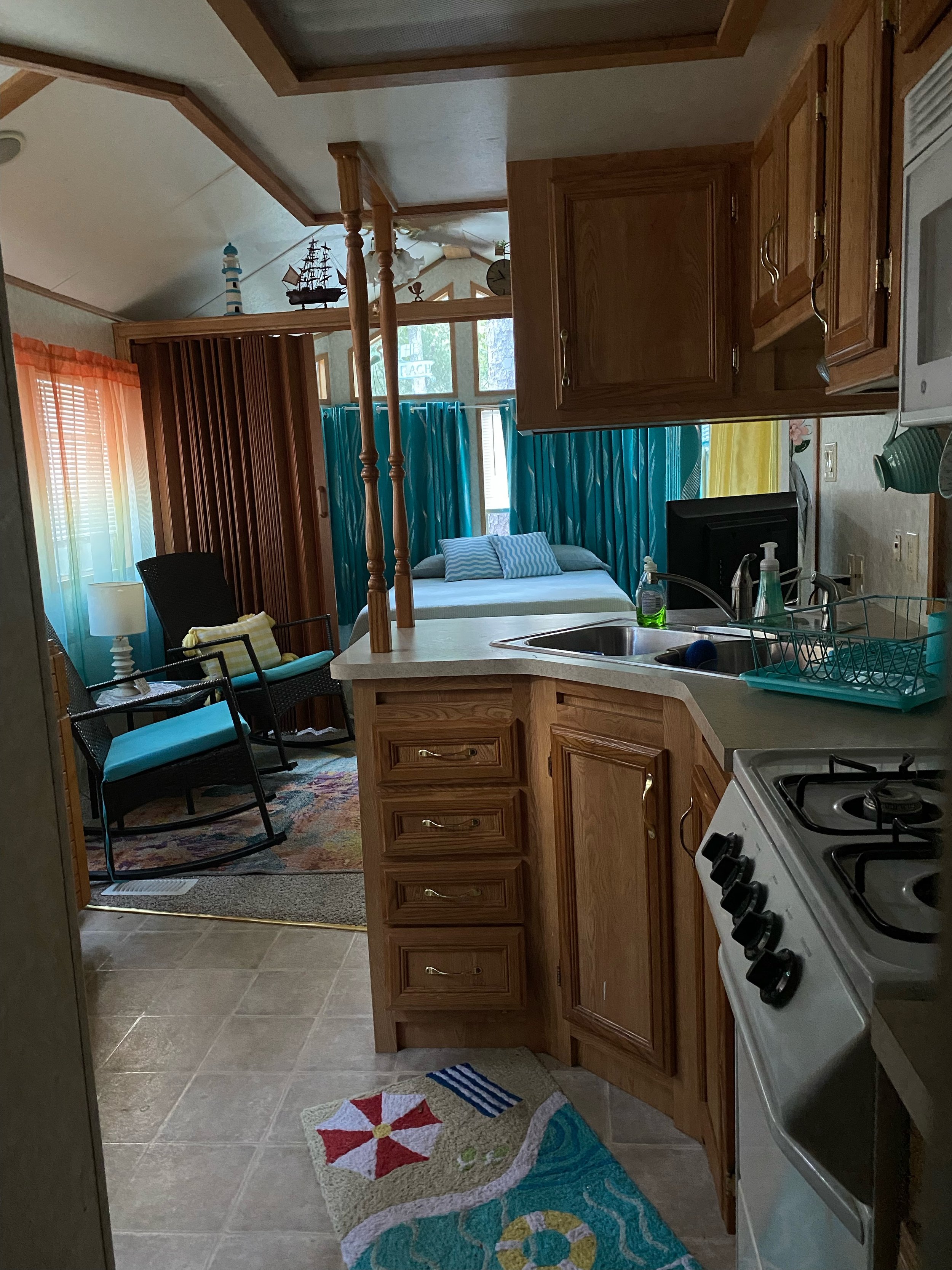 kitchen copy.jpeg