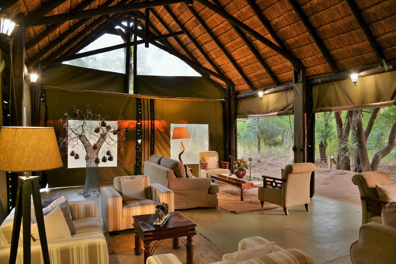 black_rhino_game_lodge_15.jpg