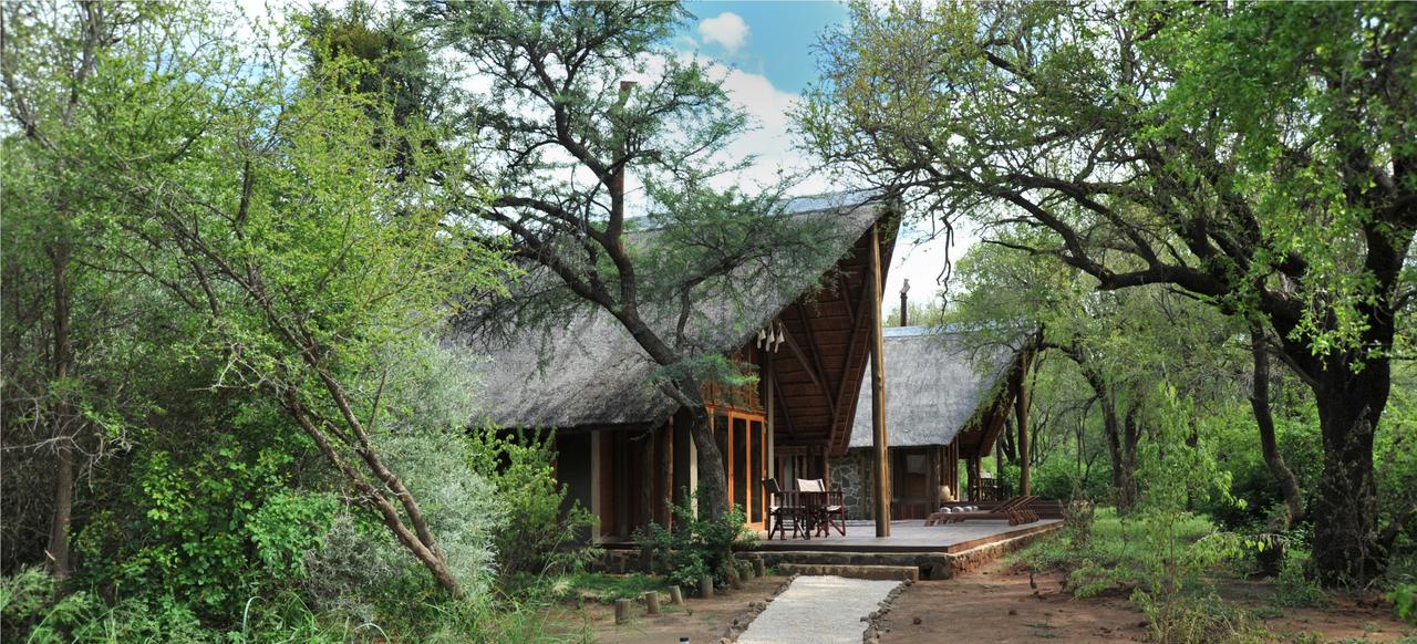 black_rhino_game_lodge_4.jpg