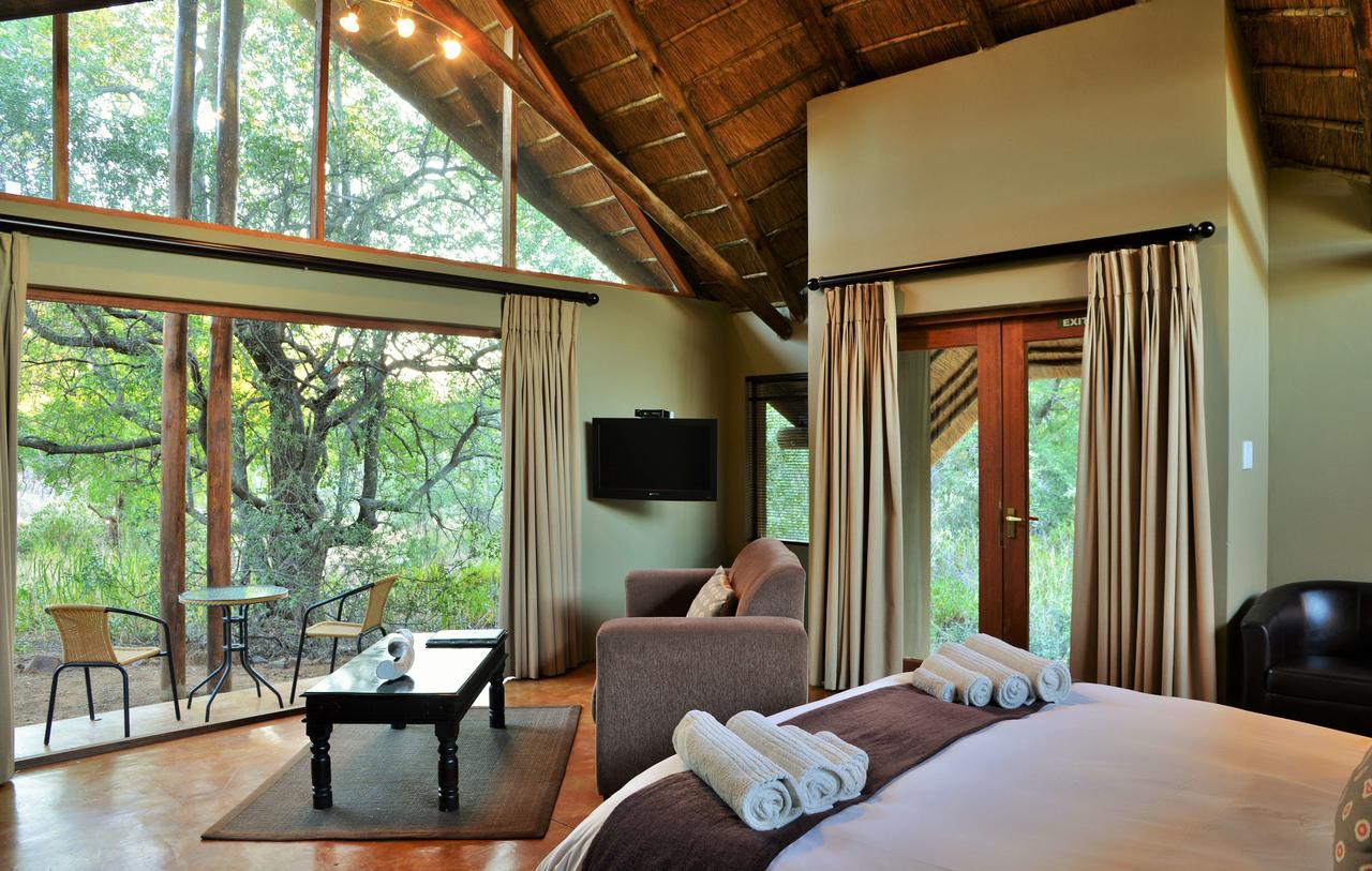 black_rhino_game_lodge_101.jpg