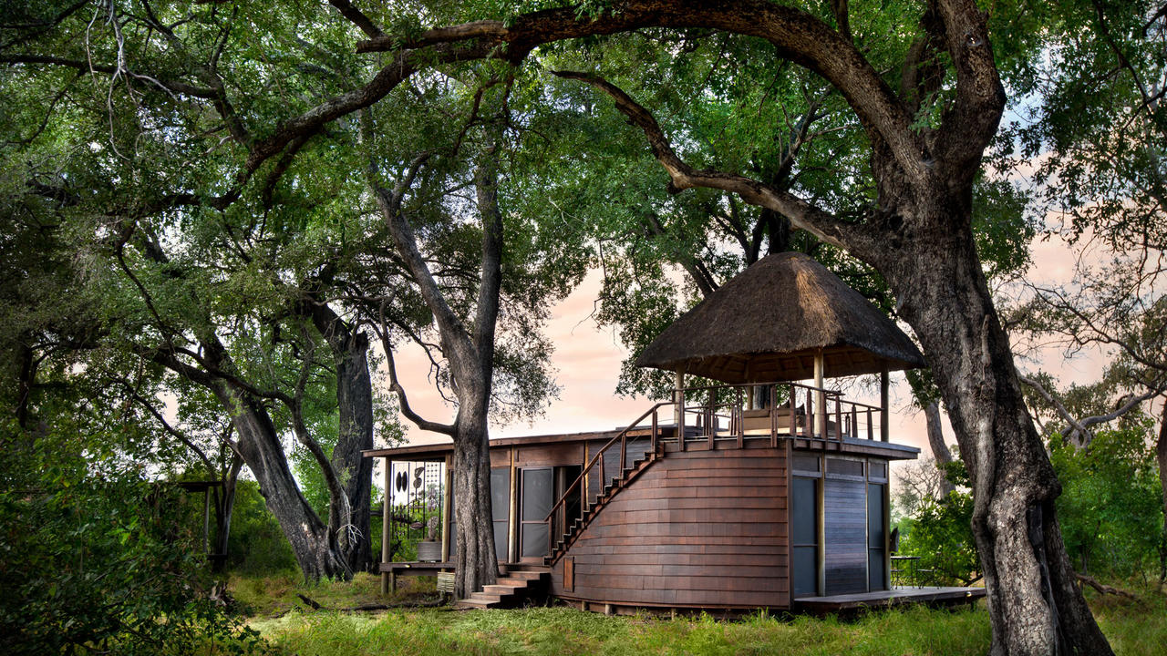 andbeyond-xudum-okavango-lodge-in-botswana.jpg