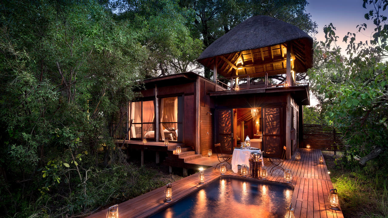 andbeyond-xudum-okavango-delta-lodge-in-botswana.jpg