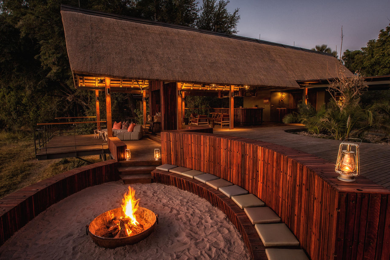 fire_deck_and_bar.jpg