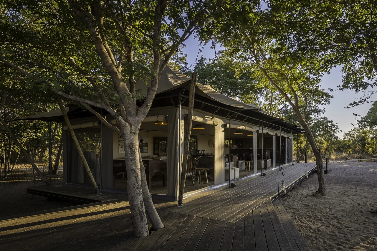 L_Makalolo_06-18-47.jpg