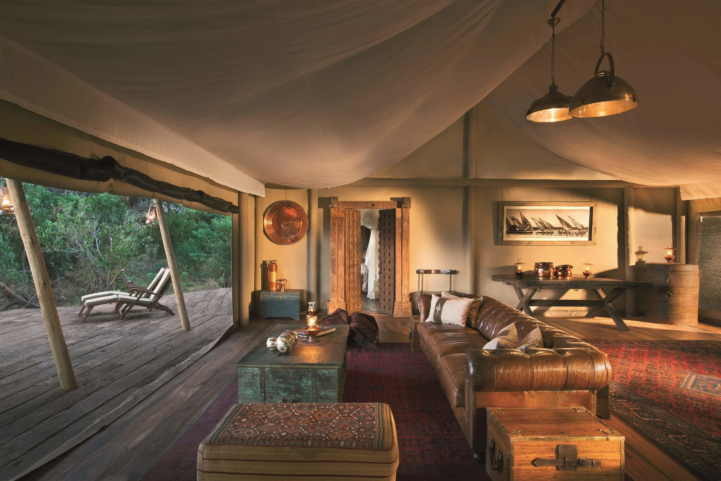 _copyright_beverly_joubert_zarafadhow_camp_botswana_4939.jpg