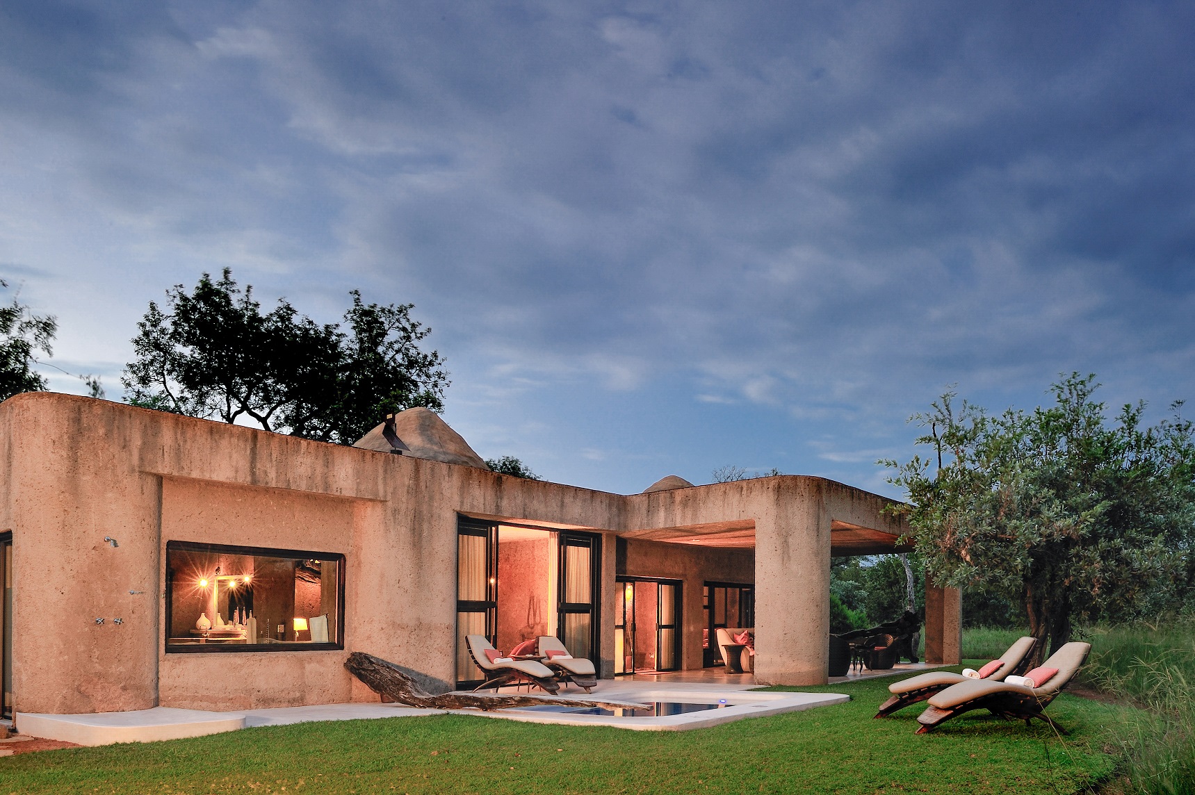 amber_suite_-_exterior1.jpg