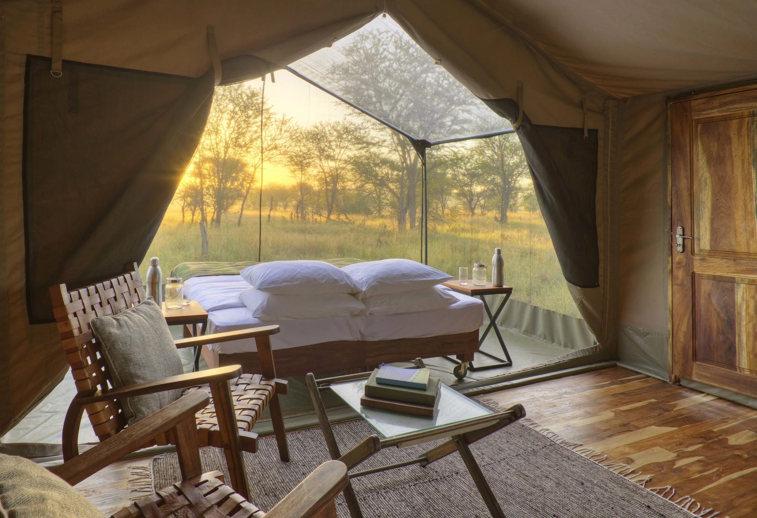 Olakira-View-from-the-lounge-area-onto-the-star-gazing-tent.jpg