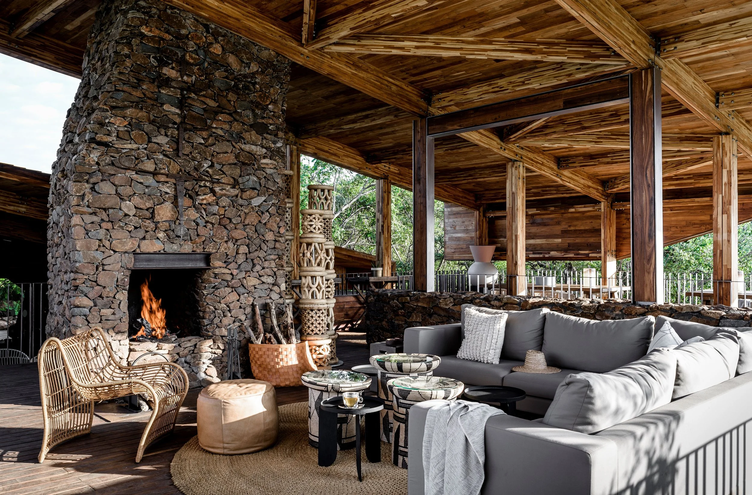 singita_faru_faru_lodge_-_fire_place.jpg