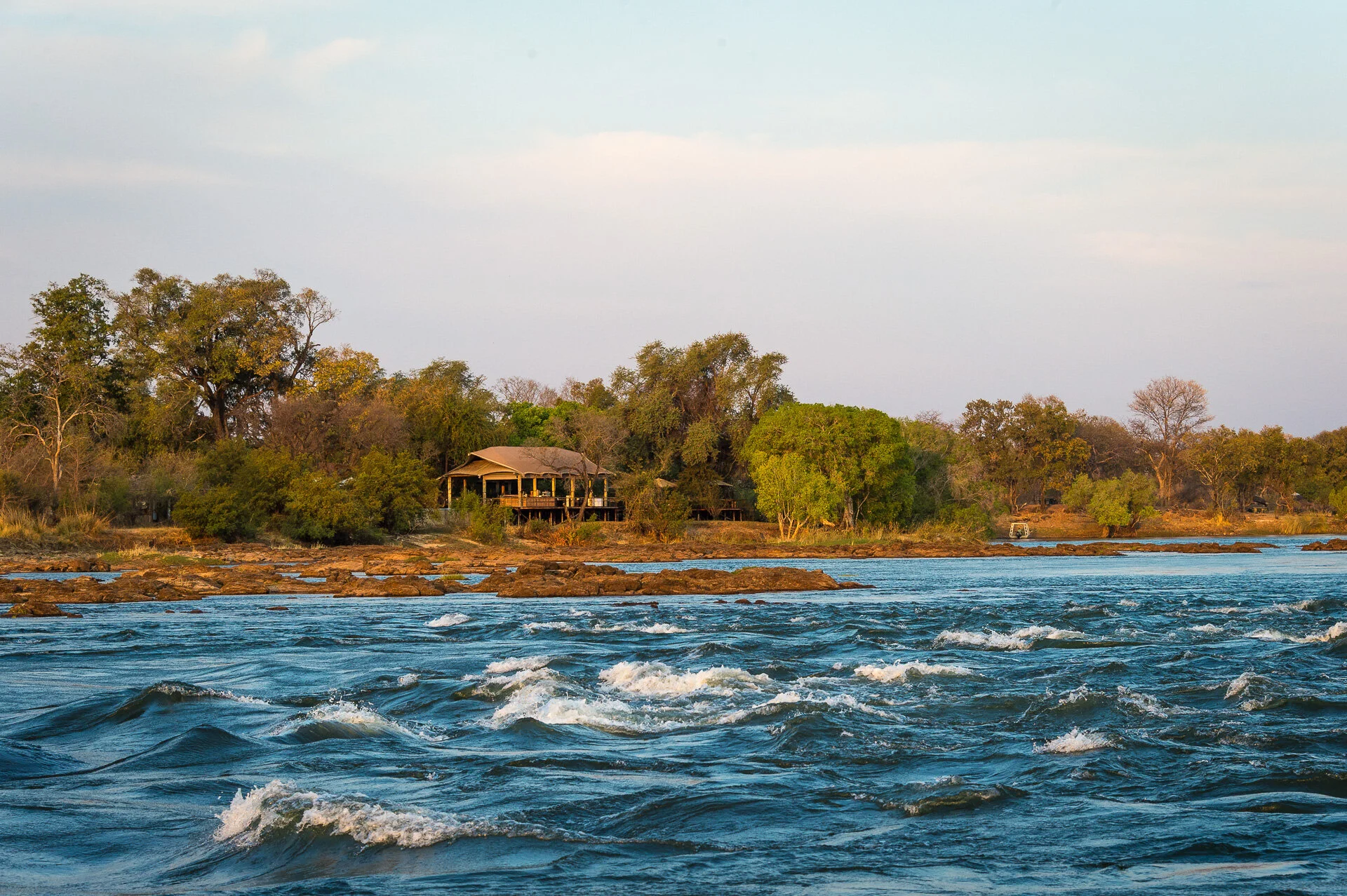 Toka_Leya_2014-09-3e.jpg