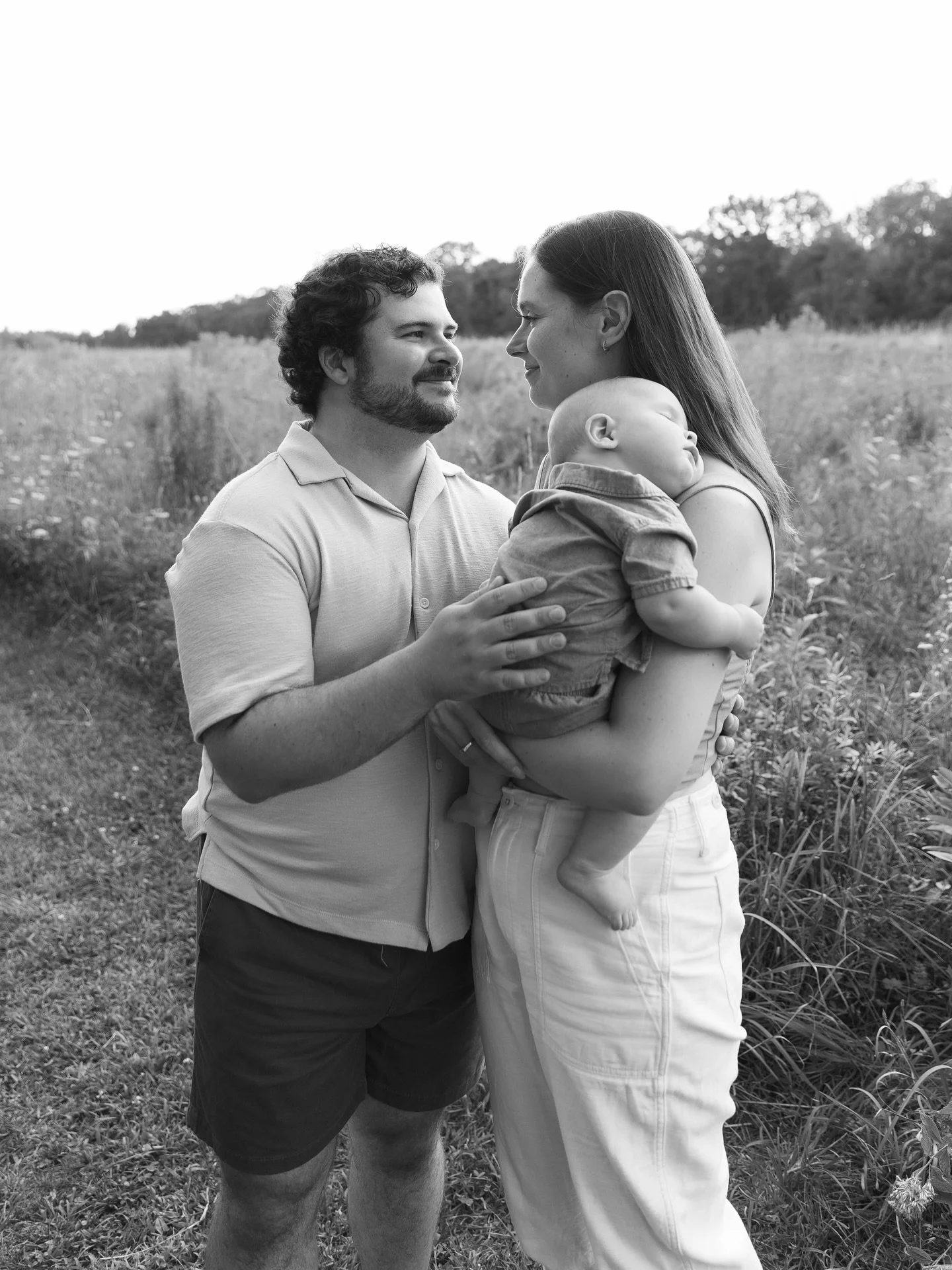 Session so good it ended with a nap. 🥹 

I can&rsquo;t express how meaningful it is to me when past couples have me back to capture life&rsquo;s milestones for them following the wedding. Getting to see each other again, catch up, and celebrate the 