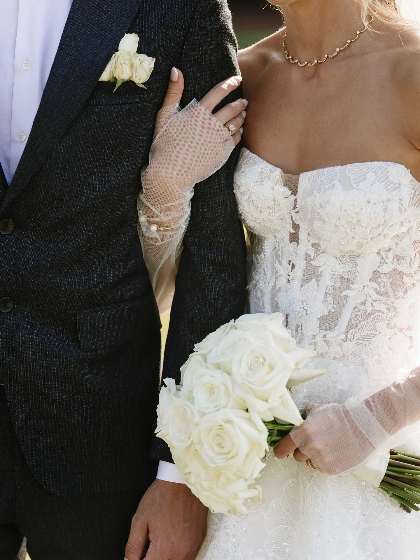Ivanna + Kristjan on a stunning late August evening! This day was so perfectly peaceful and intentional and FUN. Just two best friends who grew up together soaking in every moment. More of that in 2026. 🥹

@saphireeventgroup 
@lolasfloral 
@mashupch