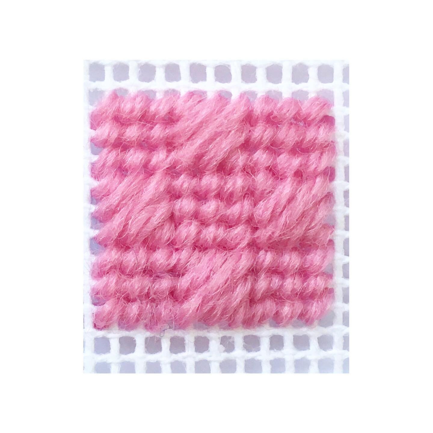 Stitch Monday! (But on a Thursday 🤣) 

With the @ourcommonthreadco  launch on Monday I didn&rsquo;t have time to share a stitch with you but I couldn&rsquo;t let a week go by without one. 

So here is the beautiful Chequer Stitch. The mix of texture