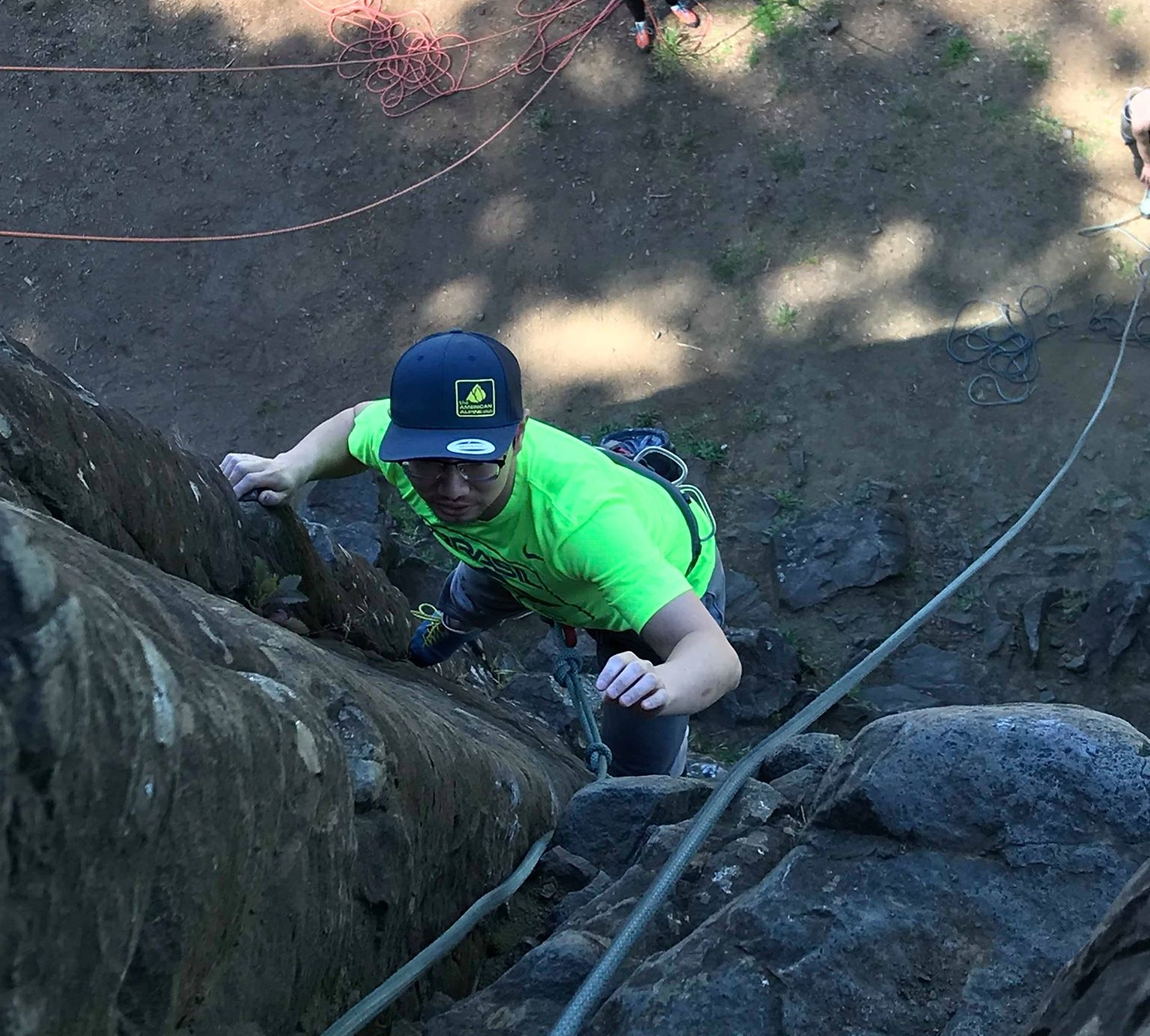 leoclimbing.jpg