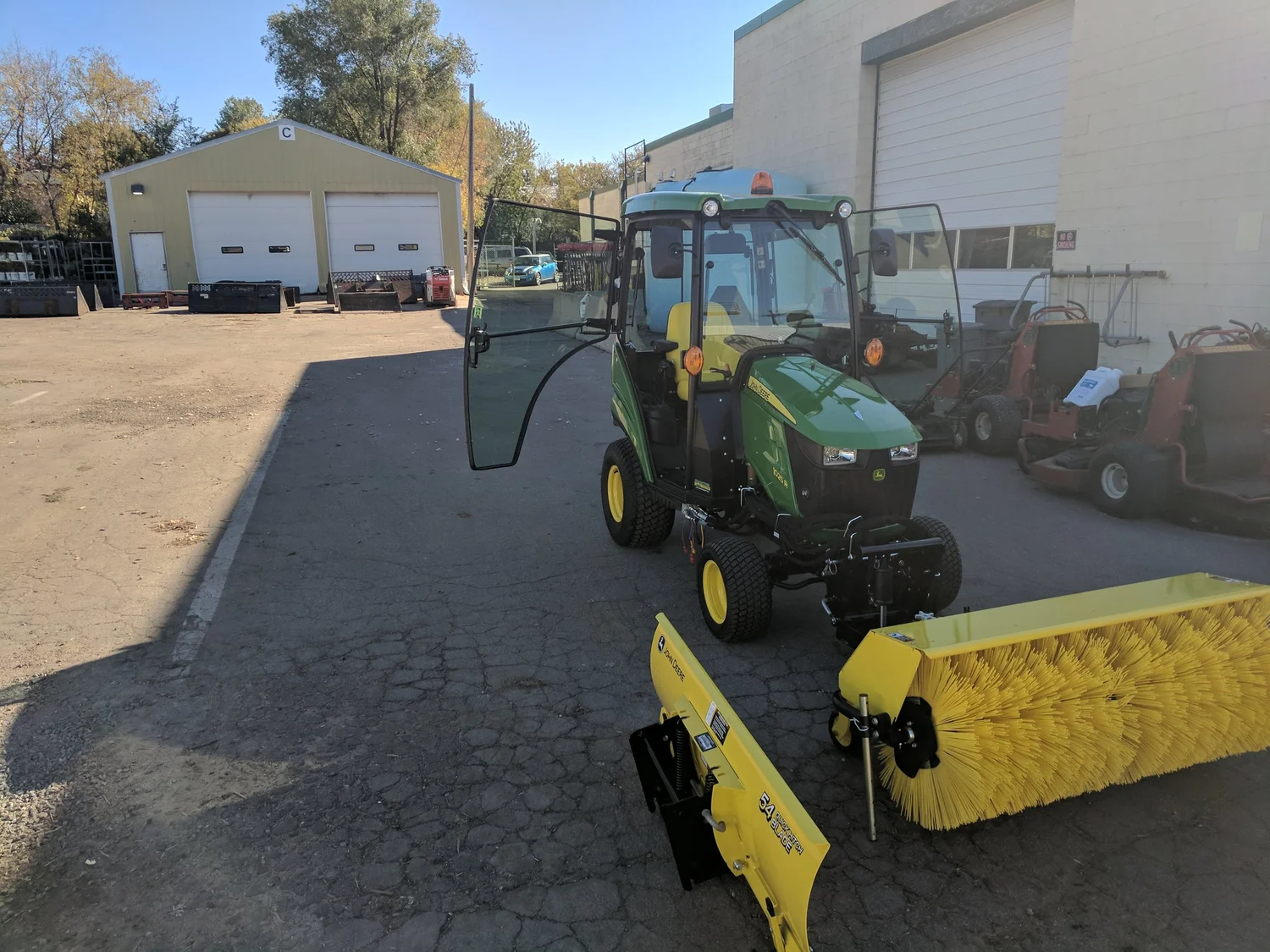 Sidewalk snow equipment