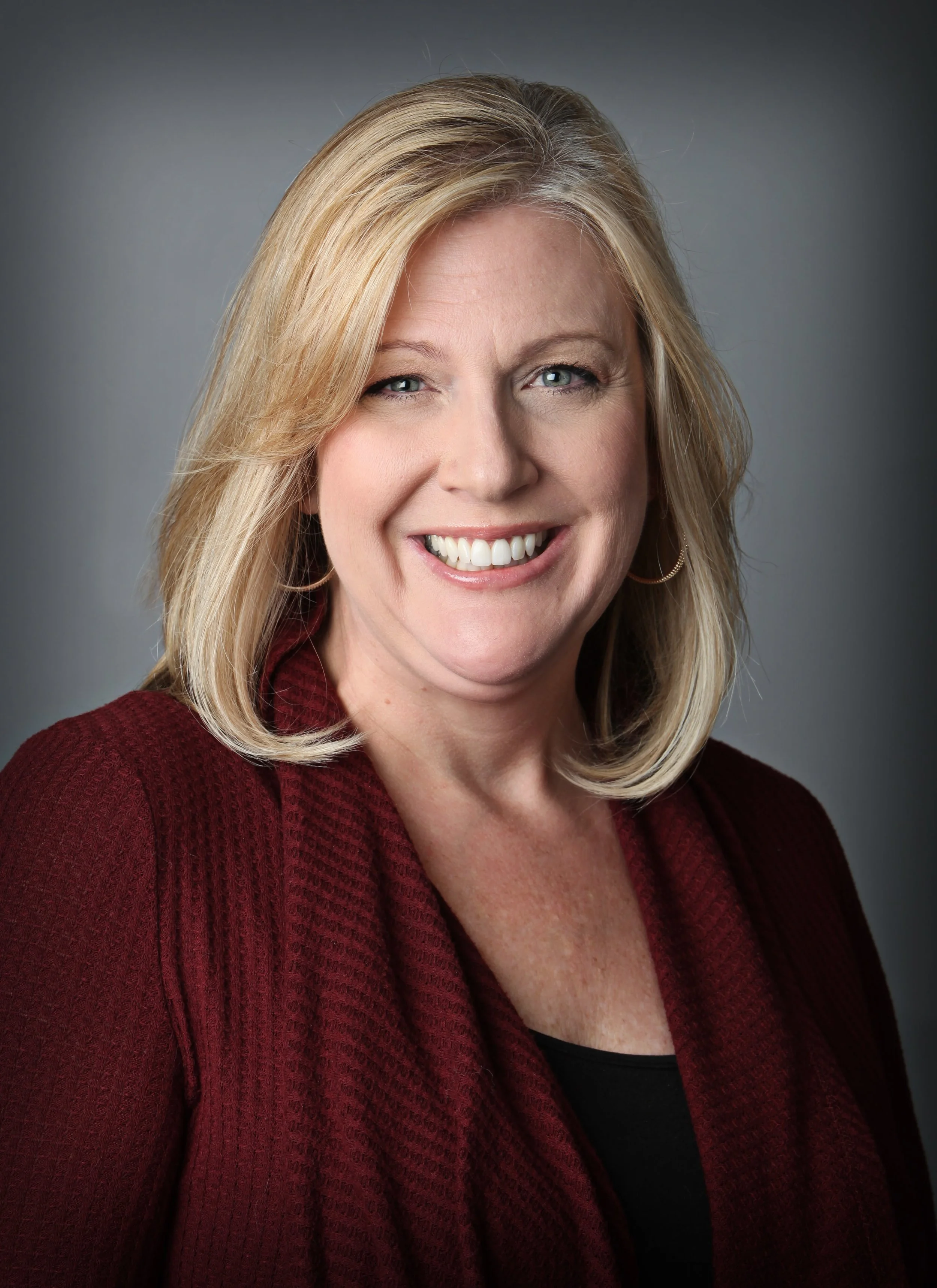 Julie Saladino-min.jpg