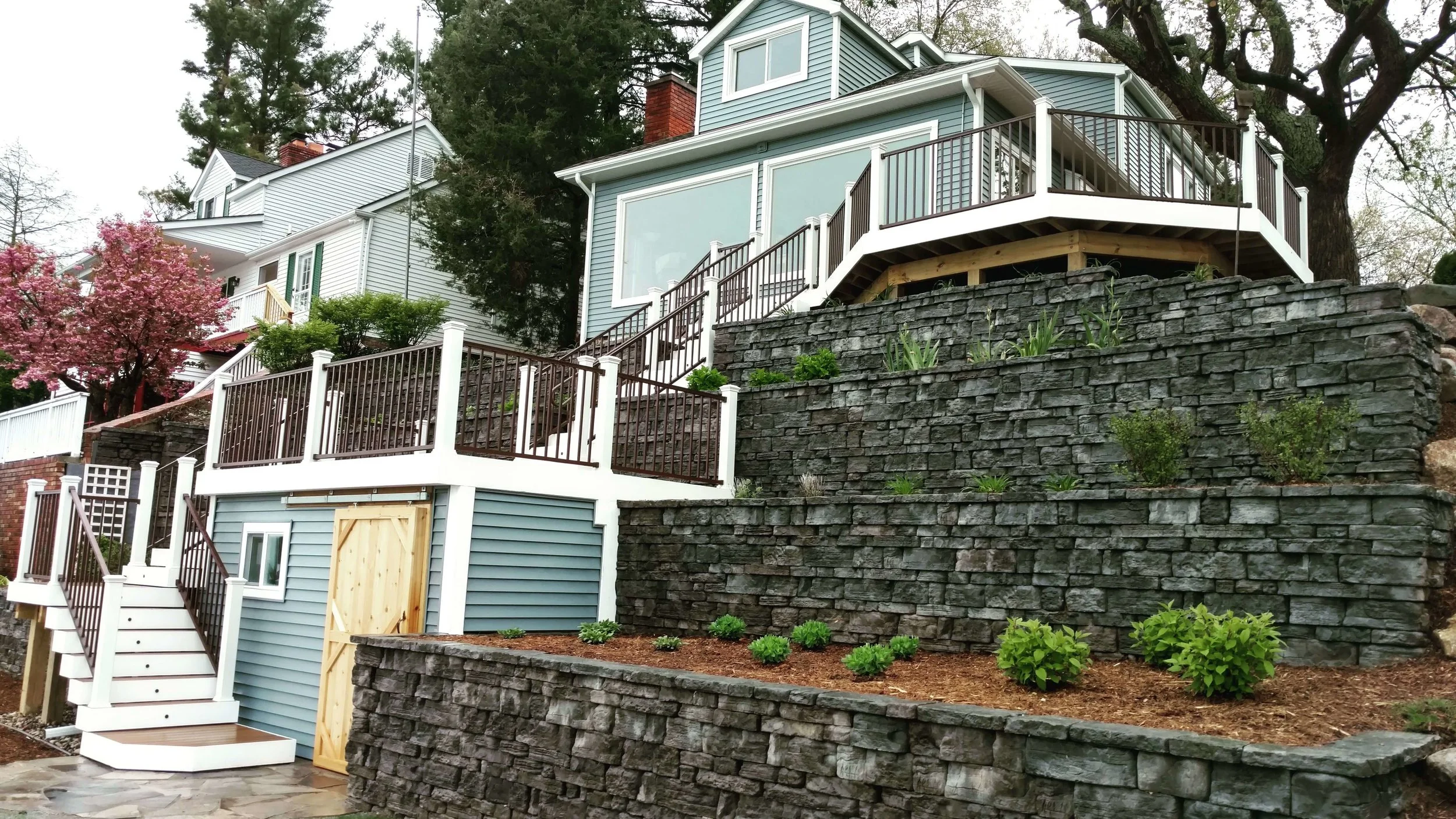 Trex Deck in South Lyon.jpg