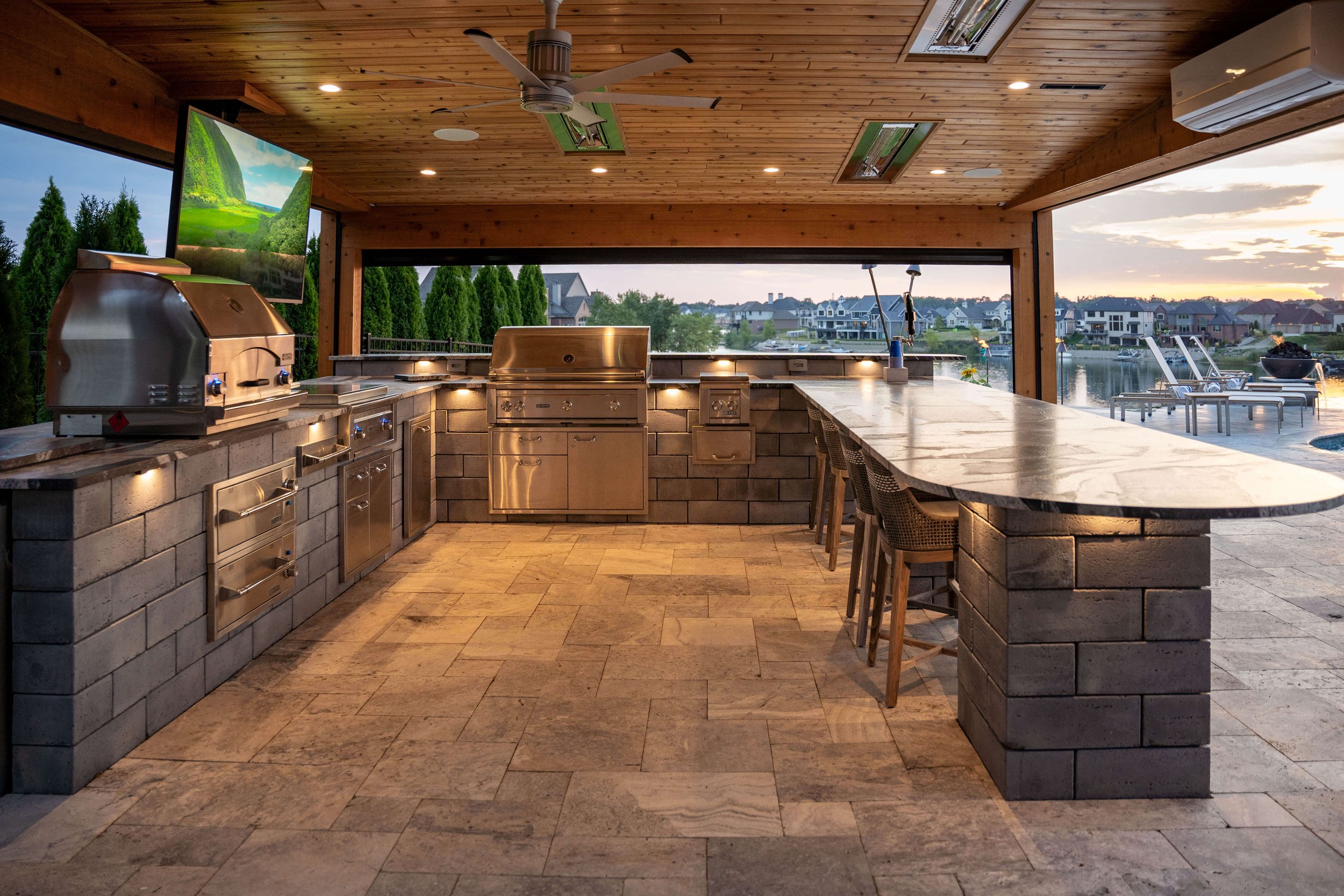 Residential Outdoor Kitchens: Michigan Landscaping Company