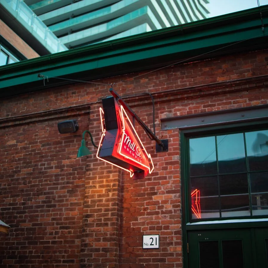 Always so blown away by the simple beautiful objects, signs, landmarks, and places in Toronto. ✨☺️ 
.
.
.
#torontosmallbiz #millstreetbrew #millstreet #smallbatchbrewery #brewerytoronoto #distillerydistrict #blogtofood #torontodrinks #torontofood #to