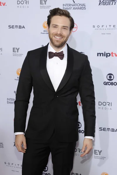 Ben+Rappaport+44th+International+Emmy+Awards+aALdEJo0O1ql.jpg