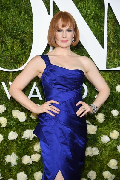 Kate+Baldwin+2017+Tony+Awards+Arrivals+oAY_j_BumF-l.jpg