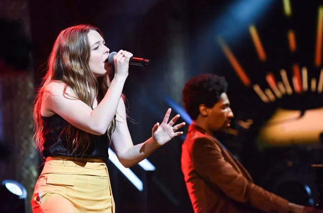 maggie-rogers-colbert-jan-2019-billboard-1548.jpg