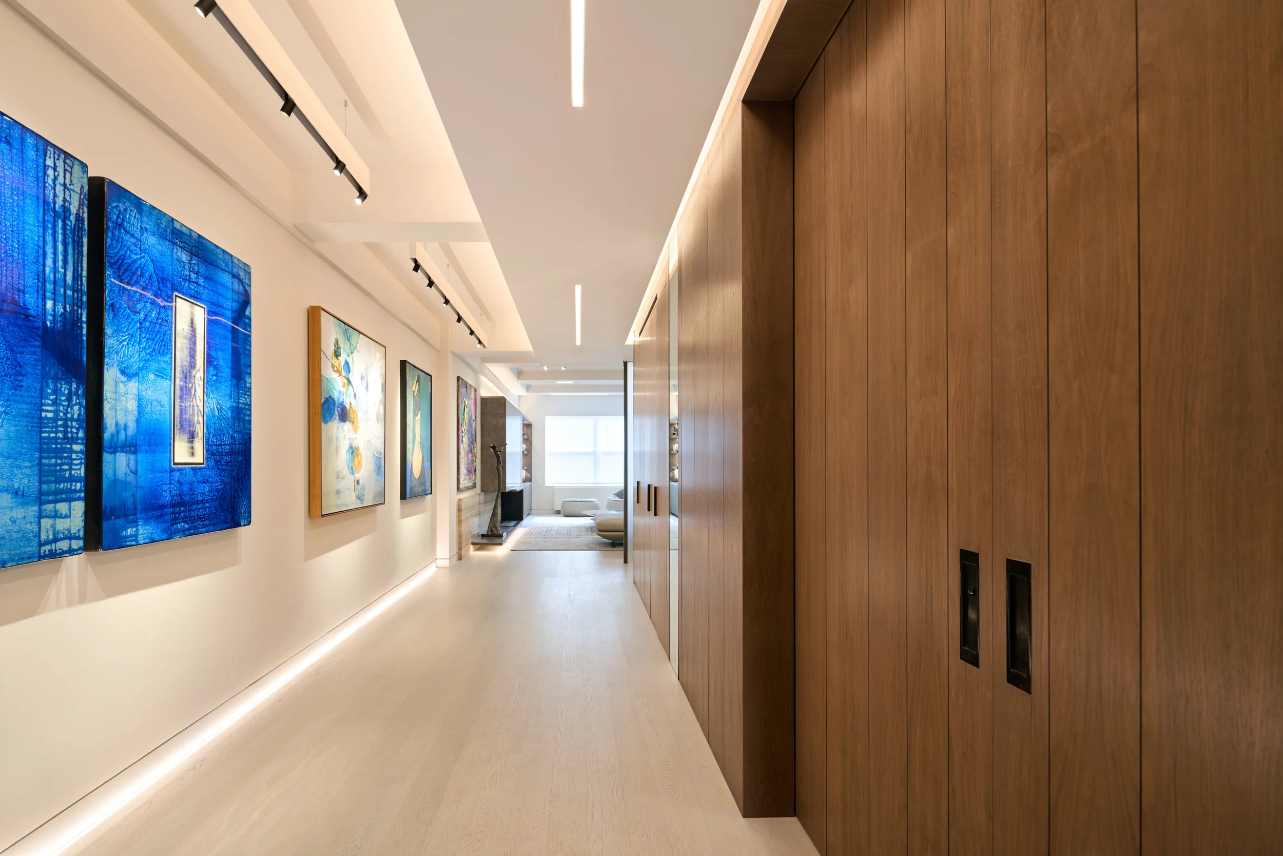 190322_85thSt_MiddleOfficeHallway_0256.jpg