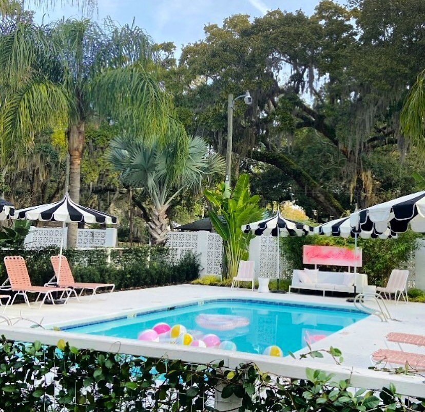 Who&rsquo;s ready for a change of scenery? #parkithere

Booking now. #safestays #keylessentry #heatedpool #microresort #bohochicstyle #theparkssi #saintsimonsisland #familygetaway #girlsgetaway #staycation2023