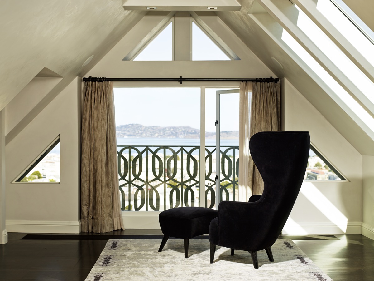 A seating area takes advantage of the bay views.
