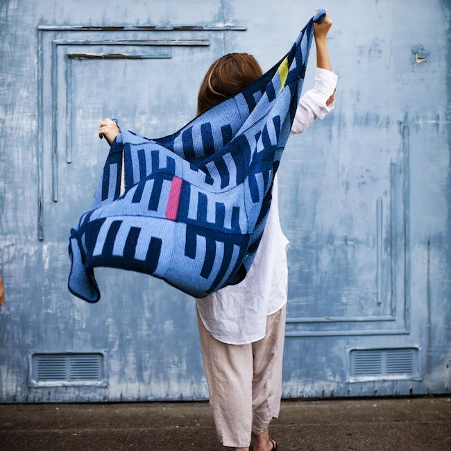 MDK-FG7-Ease_Blanket_650_1.jpg