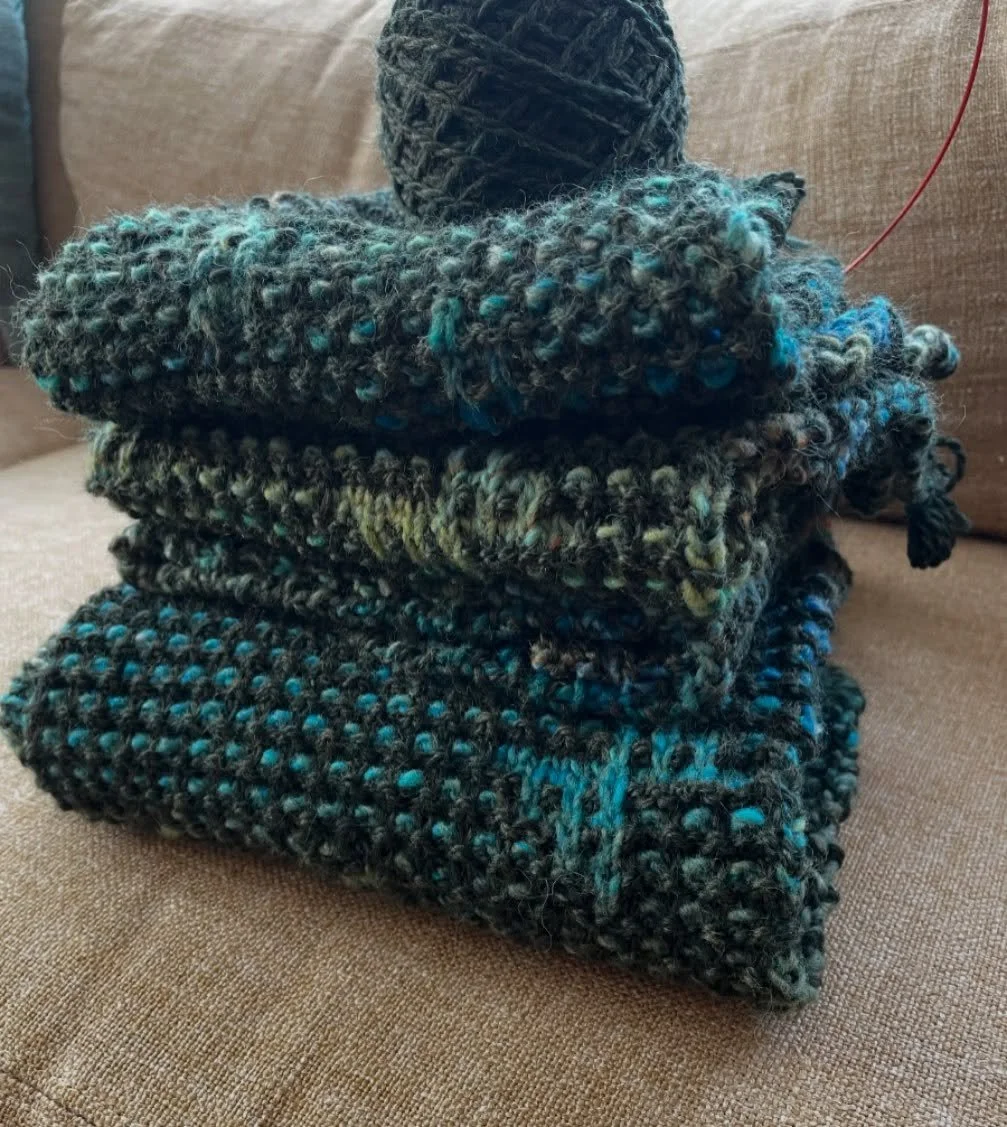 Pieces completed for my Farfalle Cardigan, now for a soak and a roll out to dry. Hoping for a quick dry and a seaming session this weekend. #sweaterknittersofinstagram #farfallecardigan #savoryknitting