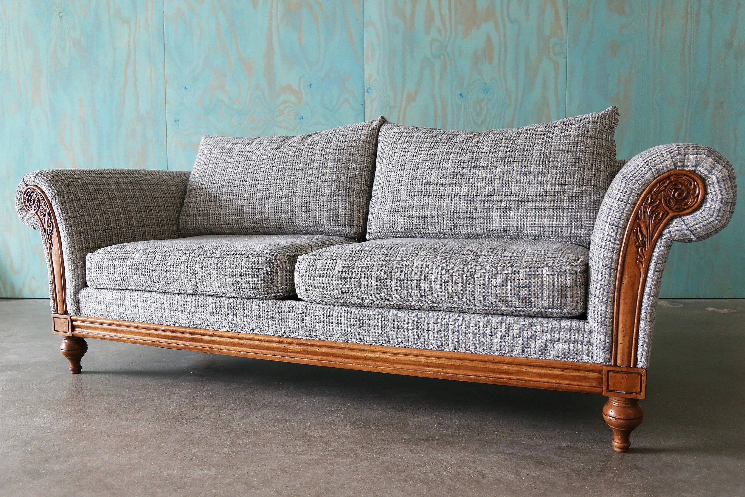 French Provincial Ethan Allen French Country Dining Set Ethan Allen Dining  Table And Chairs EBTH, image size:2500x1667