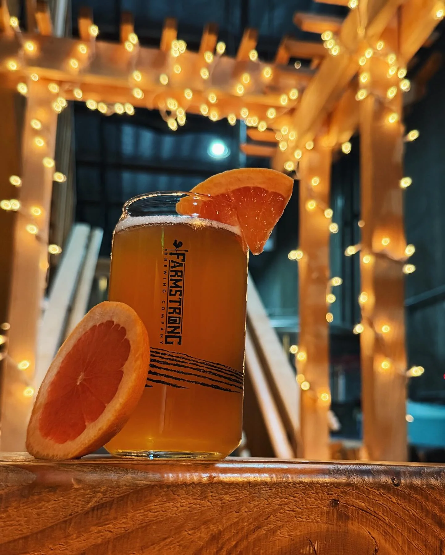 Our Farmstrong Flavor of the Week: Grapefruit IPA 🌻

You may have had our Stackin&rsquo; Grapefruits IPA in the past, but this time we&rsquo;ve instead infused our Cover Crop IPA with the juicy, bittersweet flavor of grapefruit! Come on in and grab 