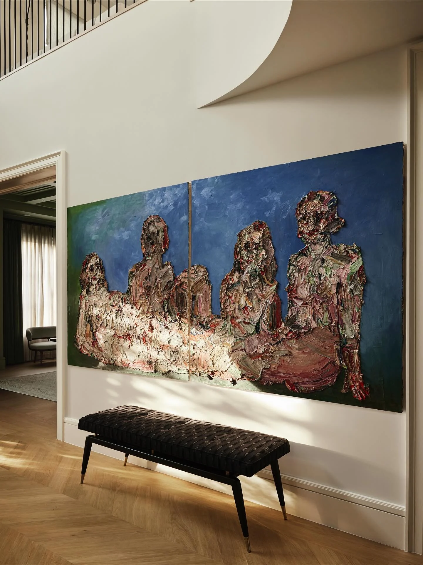 Warmth, restraint, and the kind of quiet luxury that lingers. #inspo via @discinteriors