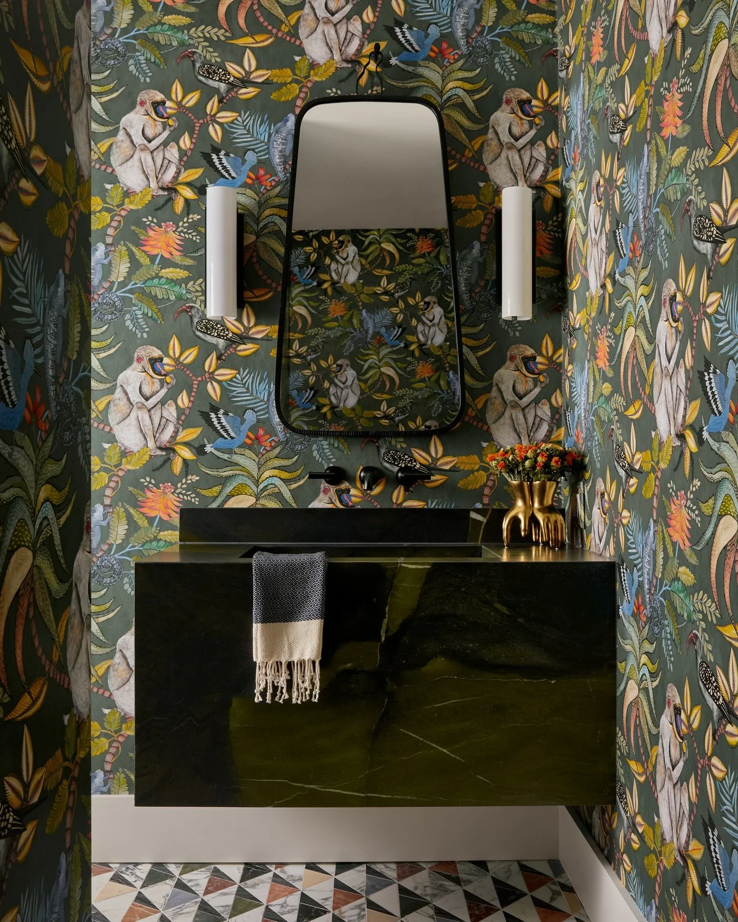 In a tropical mood.
#inspo #original by @widellboschetti
photo: @brianwetzelphoto