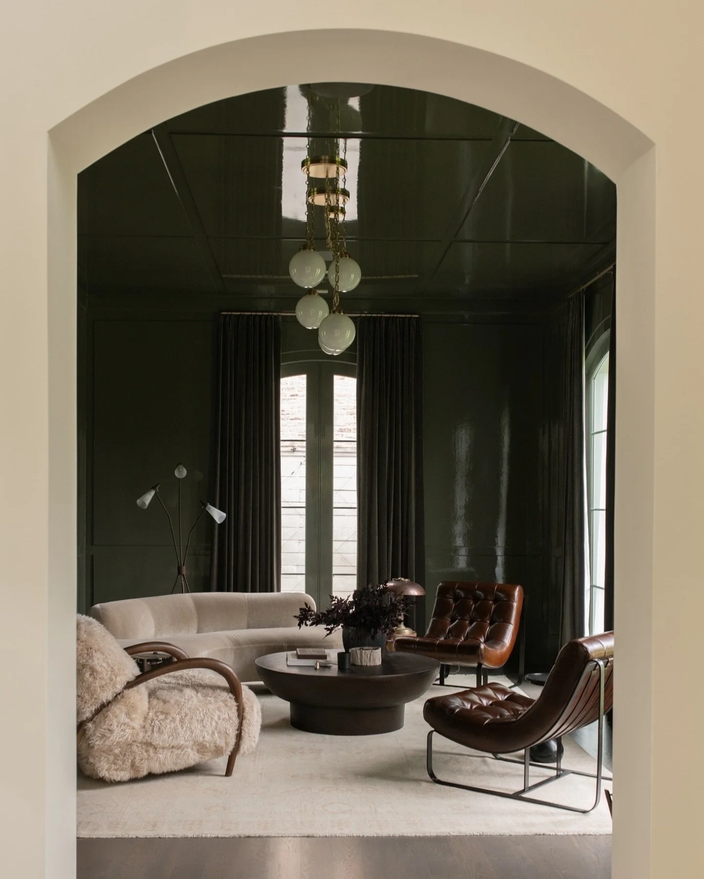 Designed to shine for conversations and connection. #inspo #originalby @cm.interiors