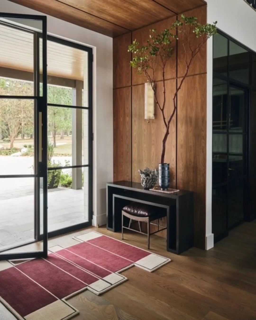 Custom where it counts, we love a bespoke rug. #inspo via @artandloom
Designed for @traciconnellinteriors 
Photography @codyulrichphoto