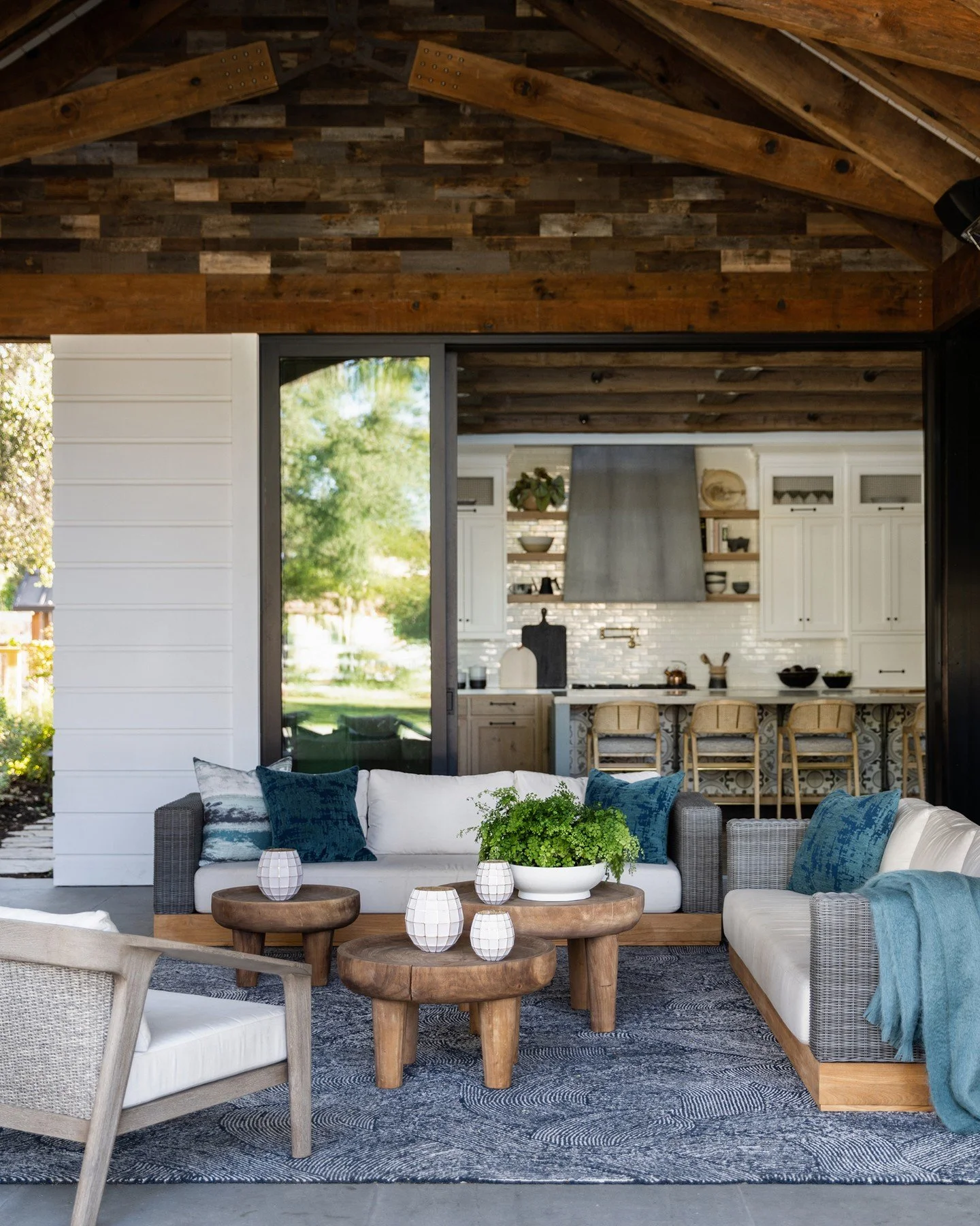 The California Room is aptly named: a space designed to embrace our incredible climate and encourage year-round indoor-outdoor living. By thoughtfully connecting the interior and exterior, the home feels larger, more functional, and naturally invitin