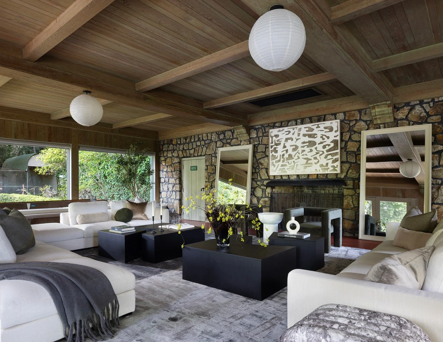 Step into the pool house where we'd love to spend a lot of time.
The Ball Estate, Alamo California
Luxury Staging &amp; Furnishings: @caseyhowardinteriordesign
In collaboration with Vesta Home @vesta
Photography: Paul Dyer Photography @dyerphoto
Real