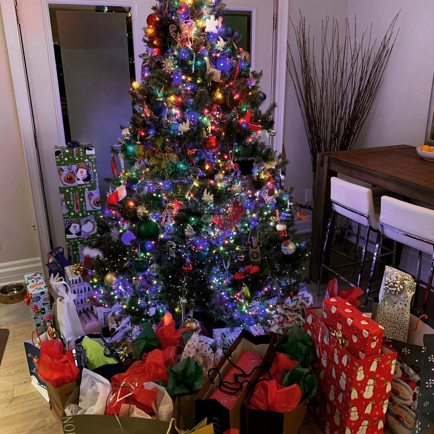 The tree. 2019.