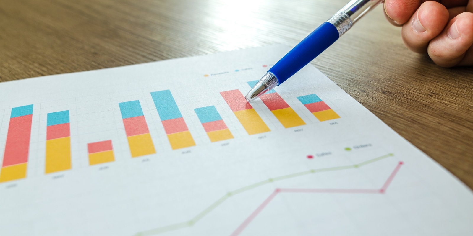 analytics-blur-chart-590020.jpg