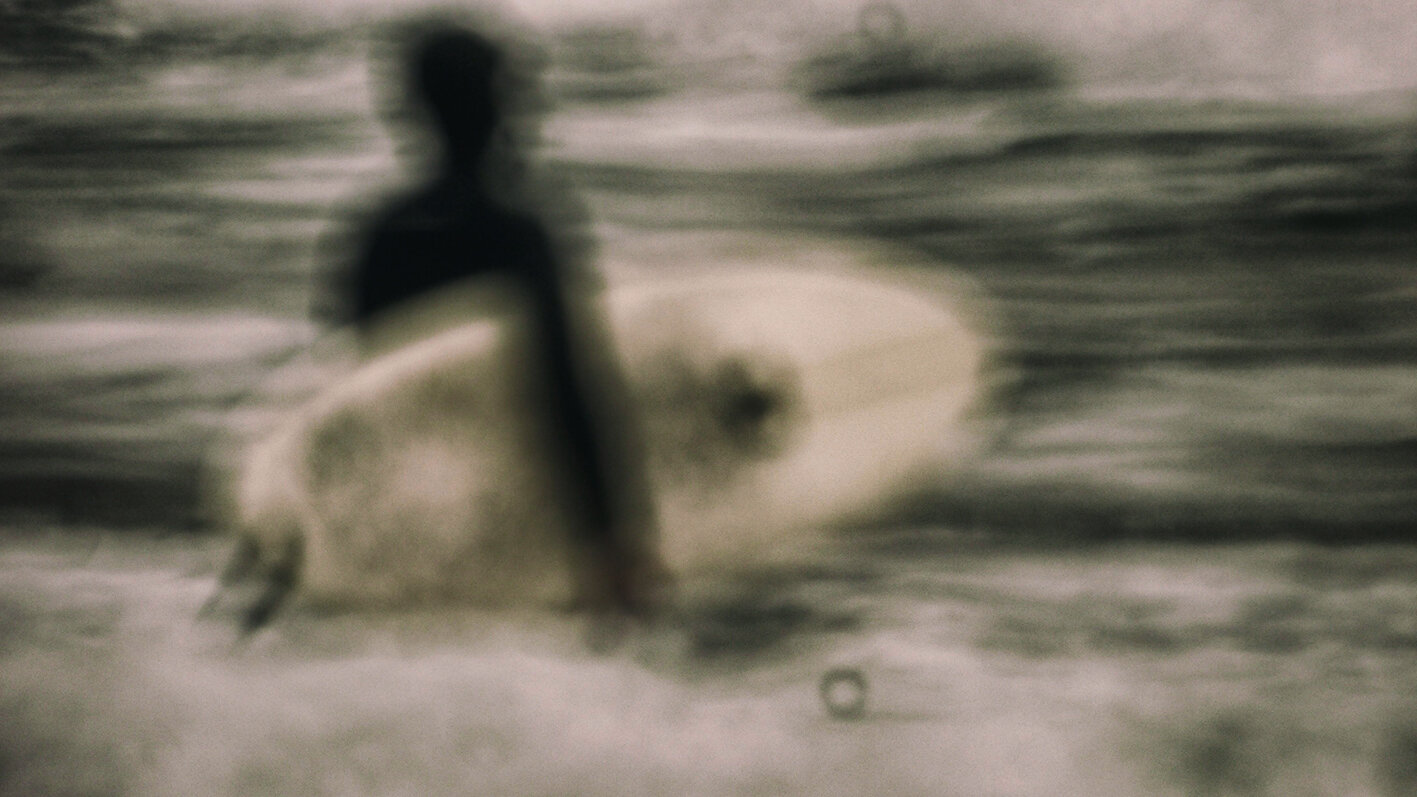 Winter surfer