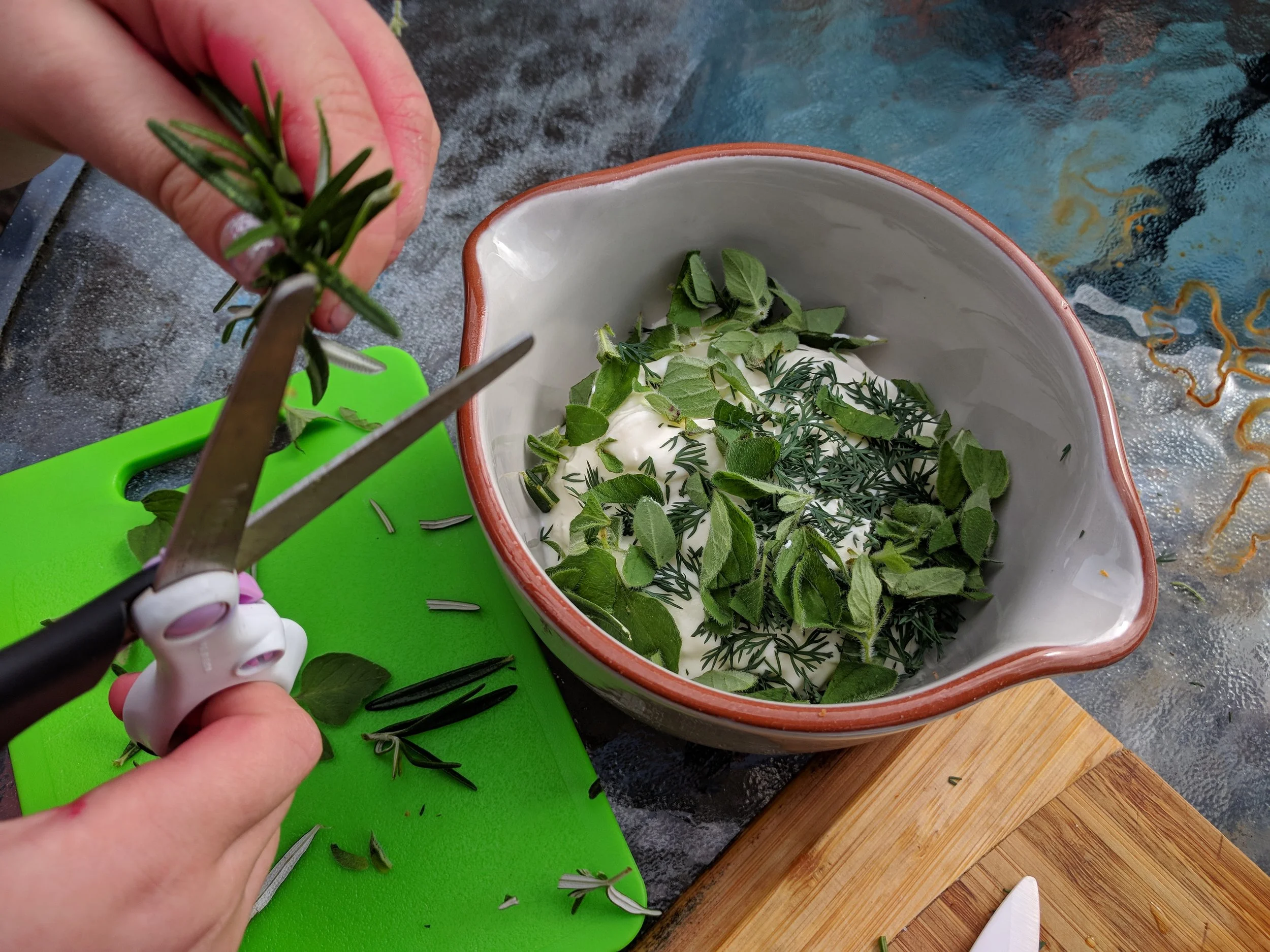 How to Start Your Own Herb Garden/ Plus: Herb &amp; Yoghurt Dip